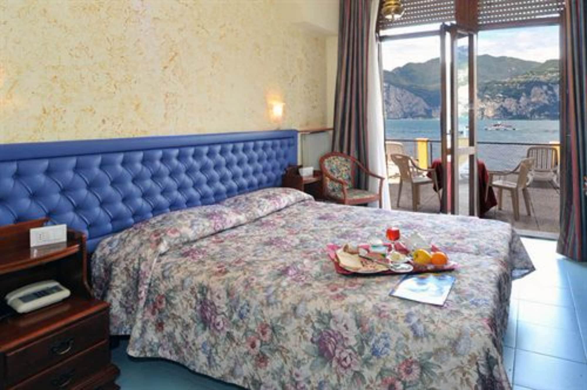 Hotel Malcesine Bagian luar foto